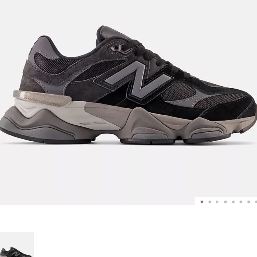 New Balance 9060 in black/grey